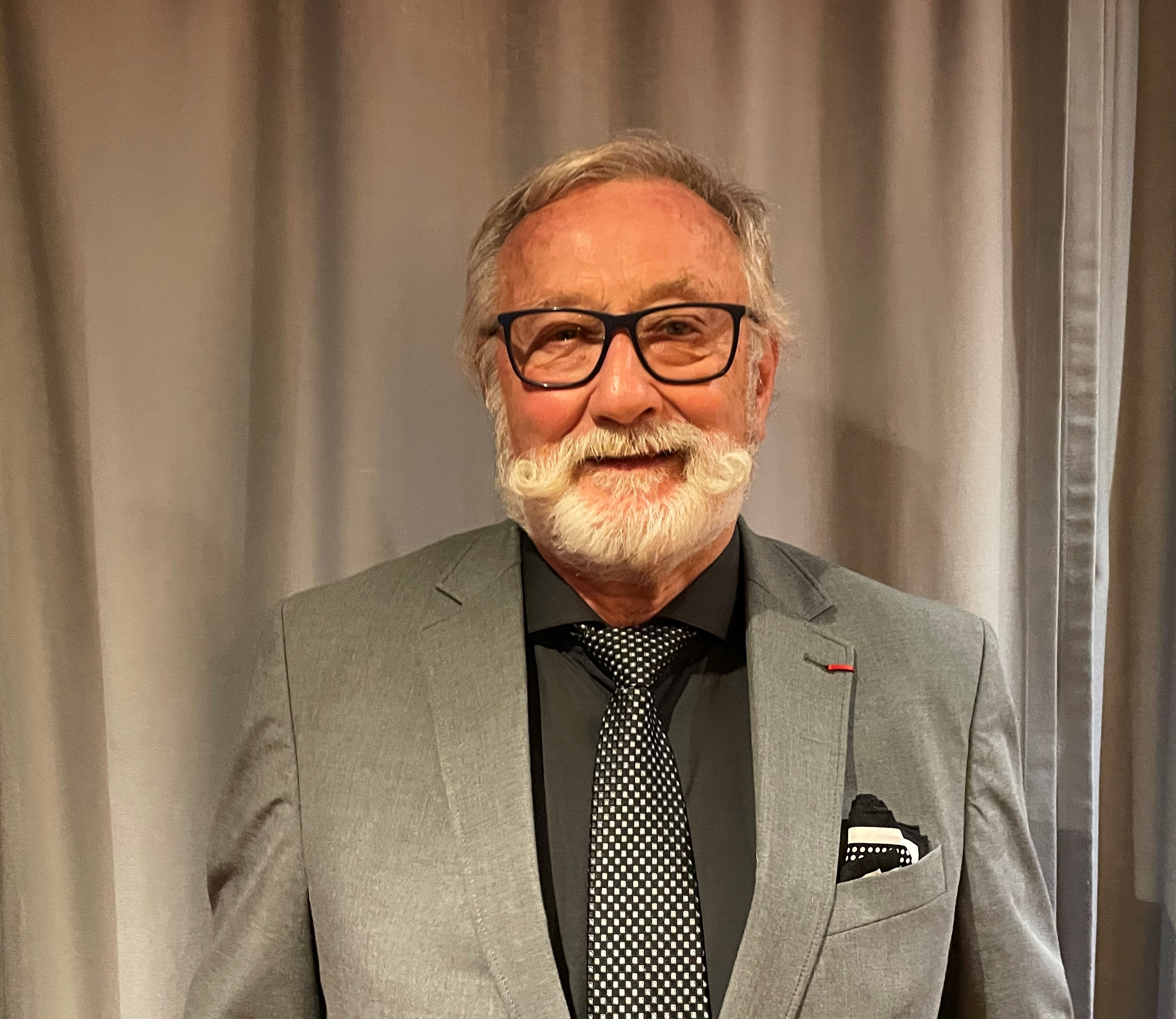 Hans Sigurd Iversen style=